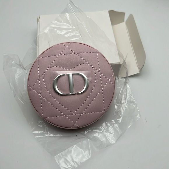 Dior Beauty Double Mirror Silver Logo Pink Quilted Hearth Shape ❤️ NIB Limited - Picture 14 of 14